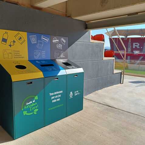 contenedores de gran capacidad reciclaje prezero son moix palma de mallorca